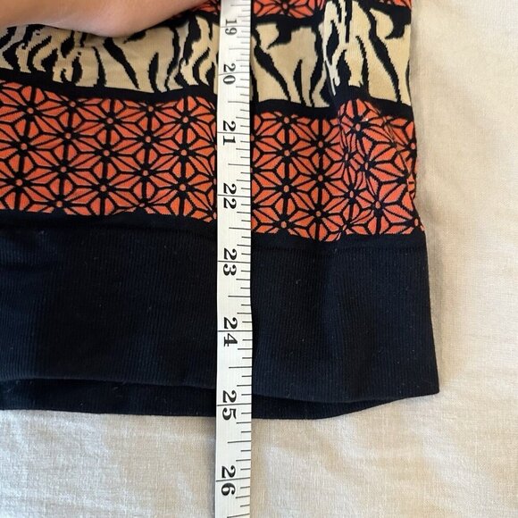 Sweaty Betty Tigers Eye Crew Neck Jacquard Base Layer Ski Top Black Red Small - Picture 9 of 9